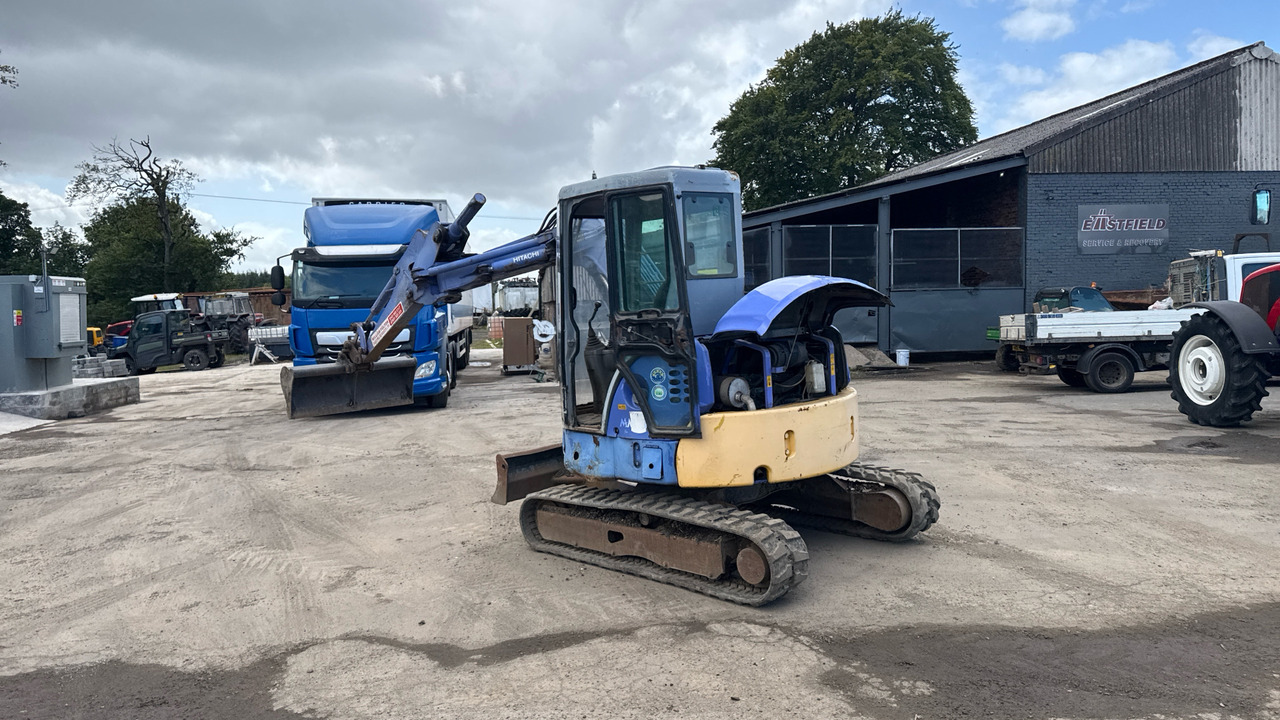 Hitachi EX40UR-3 - Miniexcavadora: foto 3 Hitachi EX40UR-3 - Miniexcavadora: foto 3