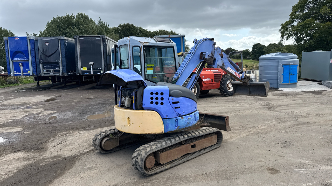 Hitachi EX40UR-3 - Miniexcavadora: foto 4 Hitachi EX40UR-3 - Miniexcavadora: foto 4