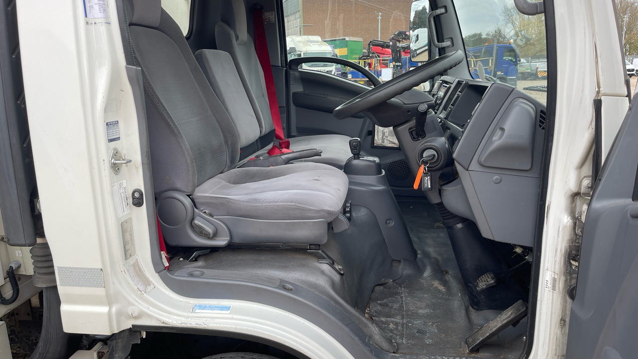 ISUZU FORWARD N75.190 - Frigorífico camión: foto 5 ISUZU FORWARD N75.190 - Frigorífico camión: foto 5