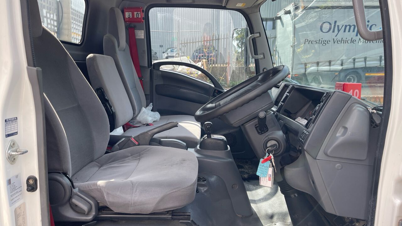 ISUZU N75 150 - Camión caja abierta: foto 5 ISUZU N75 150 - Camión caja abierta: foto 5