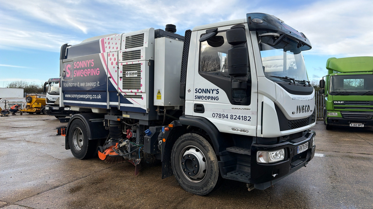 IVECO EUROCARGO 150-250 - Barredora vial: foto 1 IVECO EUROCARGO 150-250 - Barredora vial: foto 1