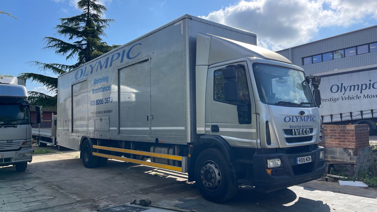 IVECO EUROCARGO 180E25 - Portavehículos camión: foto 1 IVECO EUROCARGO 180E25 - Portavehículos camión: foto 1
