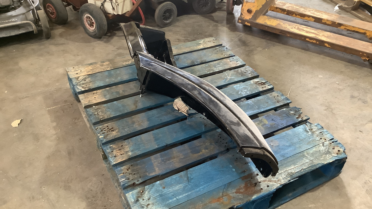 IVECO WHEEL ARCH & STEP - Equipo de construcción: foto 2 IVECO WHEEL ARCH & STEP - Equipo de construcción: foto 2