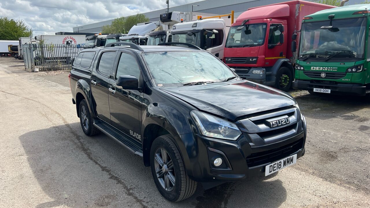 Isuzu D-Max 1.9 BLADE - Pick-up, Furgoneta combi: foto 1 Isuzu D-Max 1.9 BLADE - Pick-up, Furgoneta combi: foto 1