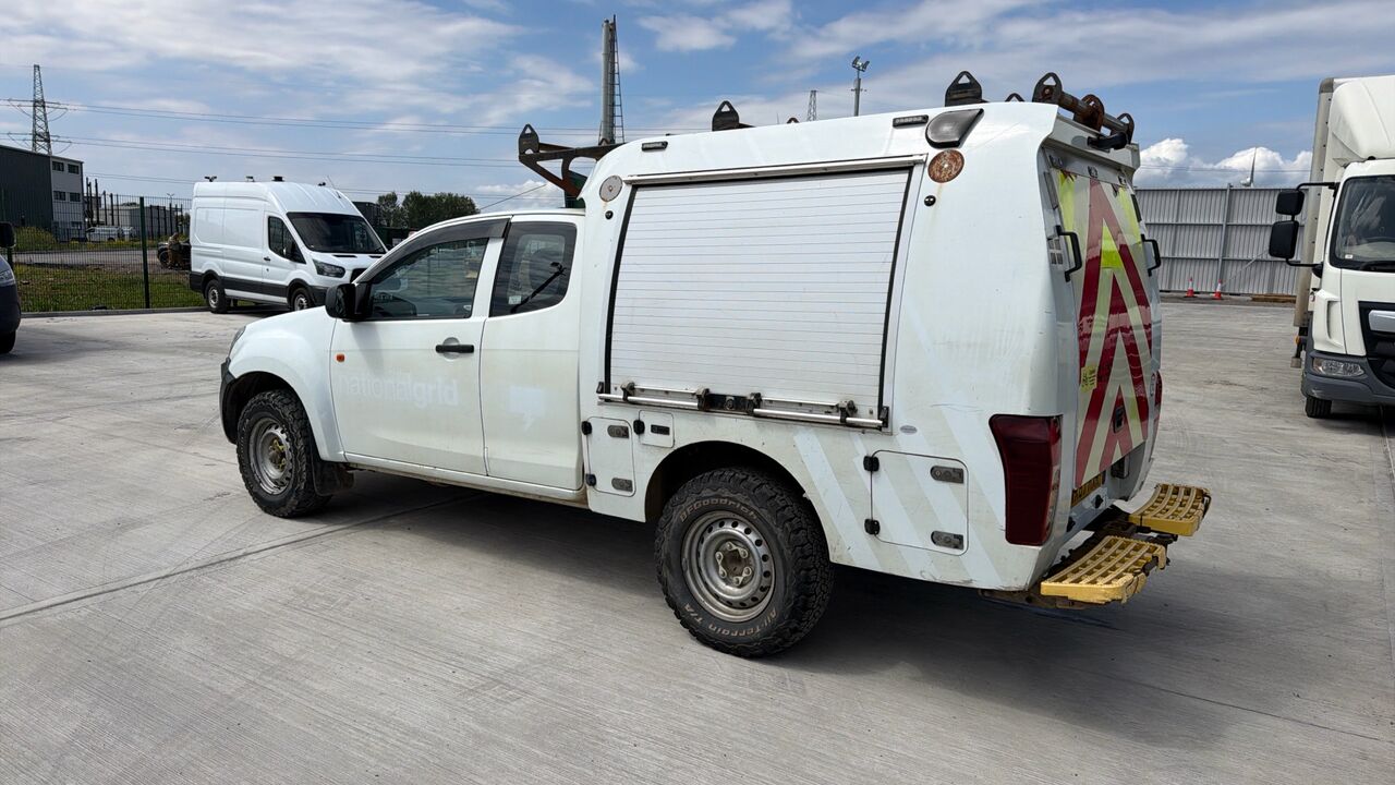Isuzu D-Max 1.9 EXTENDED CAB - Pick-up: foto 3 Isuzu D-Max 1.9 EXTENDED CAB - Pick-up: foto 3
