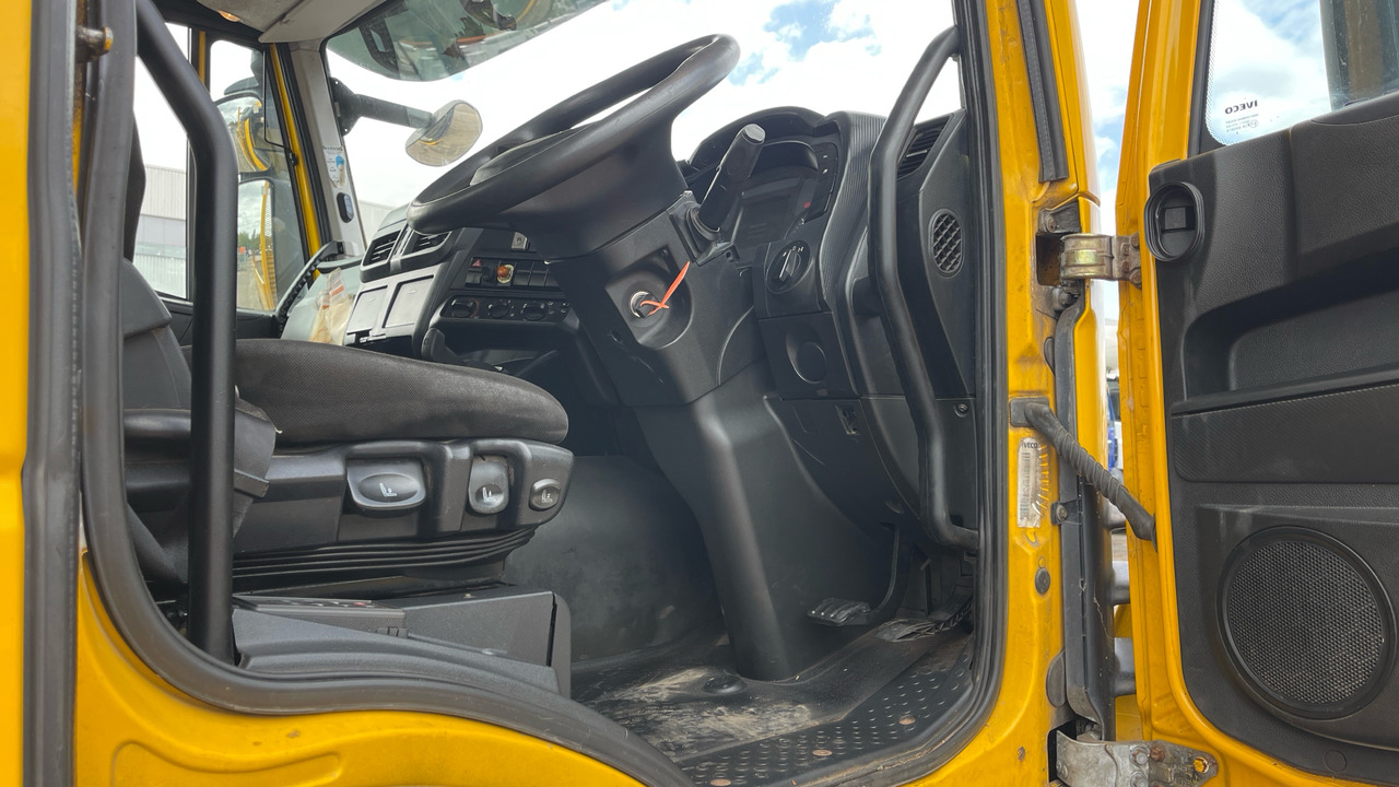Iveco Stralis 310 - Camión caja abierta, Camión grúa: foto 5 Iveco Stralis 310 - Camión caja abierta, Camión grúa: foto 5