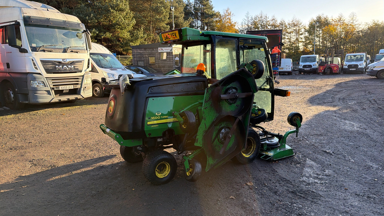 JOHN DEERE 1600 TURBO SERIES 2 - Cortacésped: foto 3 JOHN DEERE 1600 TURBO SERIES 2 - Cortacésped: foto 3