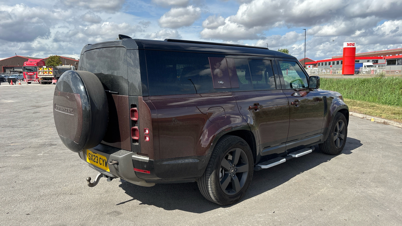 LAND ROVER DEFENDER 3.0 D300 X-Dynamic HSE 130 - SUV/ Todoterreno: foto 4 LAND ROVER DEFENDER 3.0 D300 X-Dynamic HSE 130 - SUV/ Todoterreno: foto 4