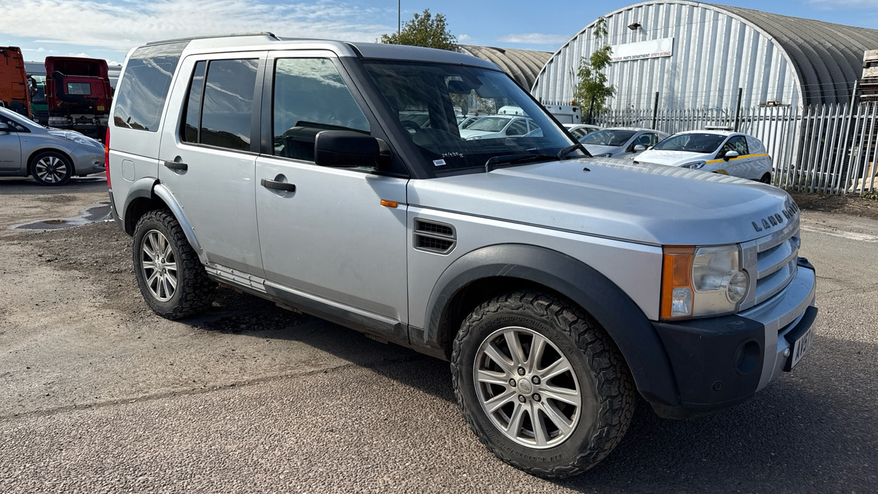 LAND ROVER DISCOVERY 2.7 TDV6 SE - SUV/ Todoterreno: foto 1 LAND ROVER DISCOVERY 2.7 TDV6 SE - SUV/ Todoterreno: foto 1