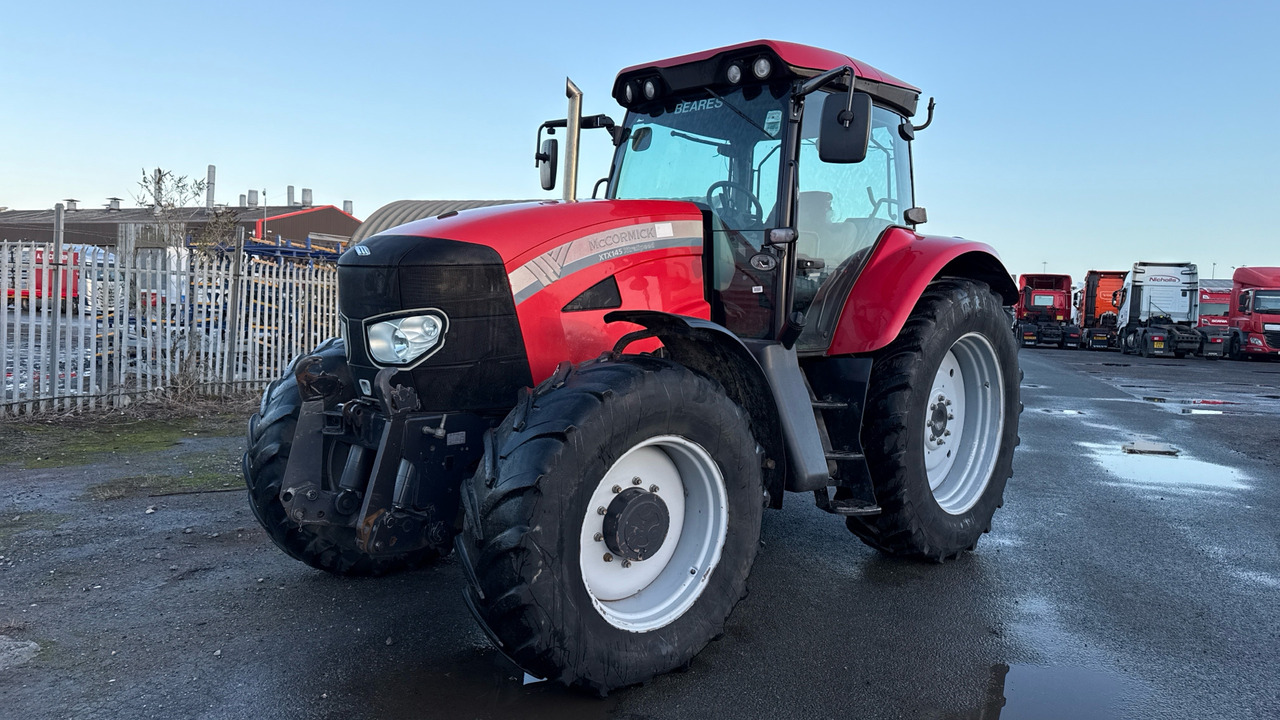 MCCORMICK XTX145 EXTRASPEED - Tractor: foto 2 MCCORMICK XTX145 EXTRASPEED - Tractor: foto 2