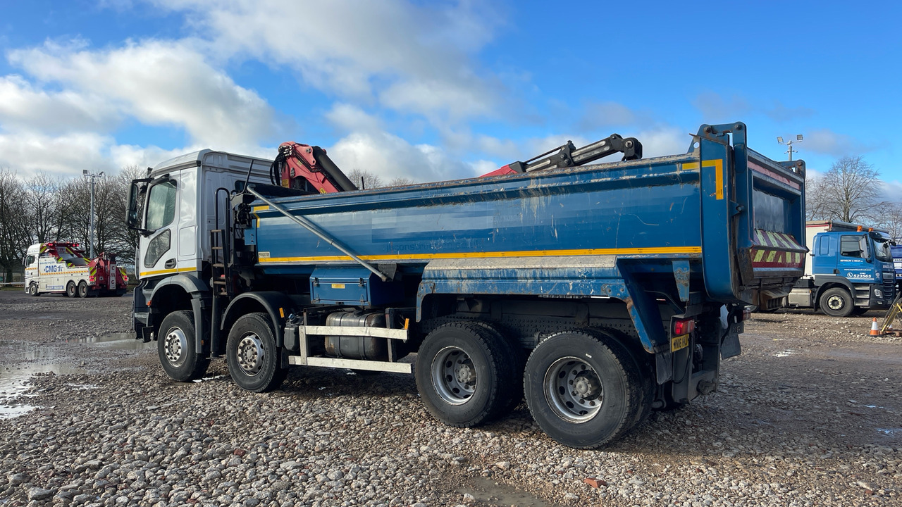 MERCEDES-BENZ AROCS - Volquete camión, Camión grúa: foto 3 MERCEDES-BENZ AROCS - Volquete camión, Camión grúa: foto 3