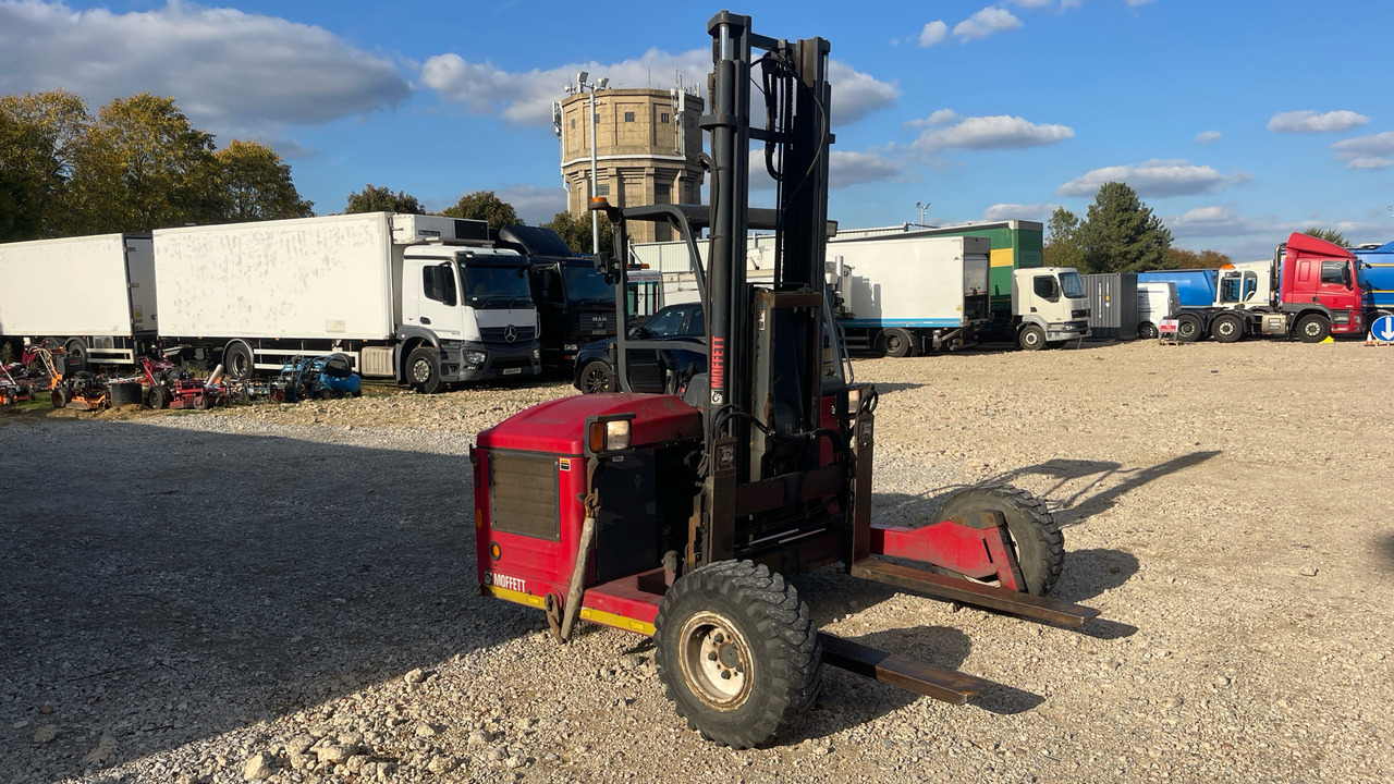 MOFFETT M4 20.3 - Carretilla elevadora transportable: foto 1 MOFFETT M4 20.3 - Carretilla elevadora transportable: foto 1