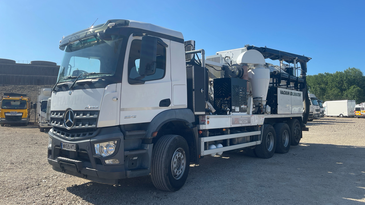 Mercedes-Benz Arocs 3243 - Limpieza de alcantarillado: foto 2 Mercedes-Benz Arocs 3243 - Limpieza de alcantarillado: foto 2