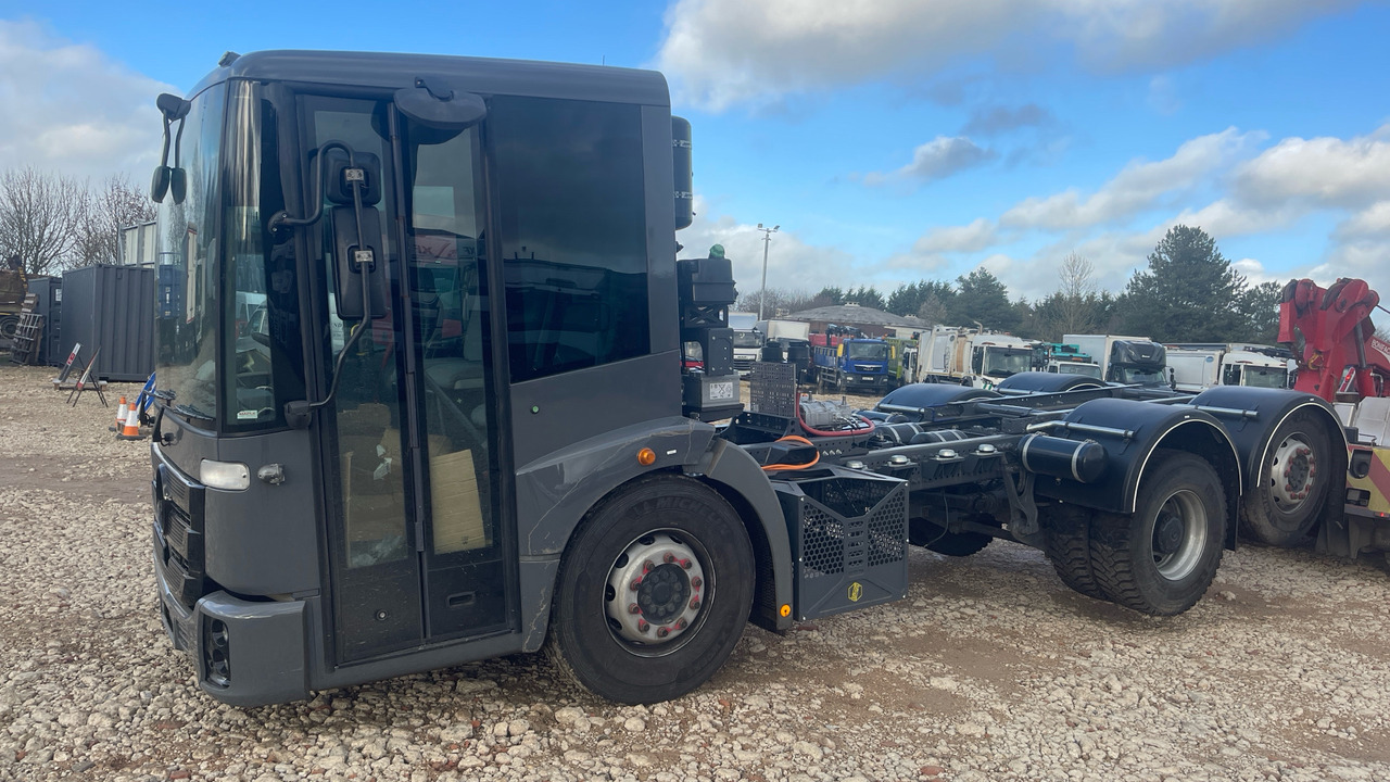 Mercedes-Benz Econic - Chasis camión: foto 3 Mercedes-Benz Econic - Chasis camión: foto 3