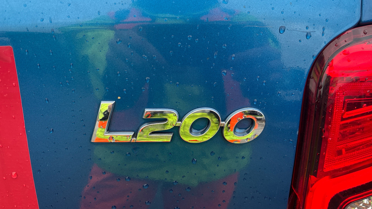 Pick-up, Furgoneta combi Mitsubishi L200 DI-D 2.3 Barbarian X 150PS: foto 20 Pick-up, Furgoneta combi Mitsubishi L200 DI-D 2.3 Barbarian X 150PS: foto 20