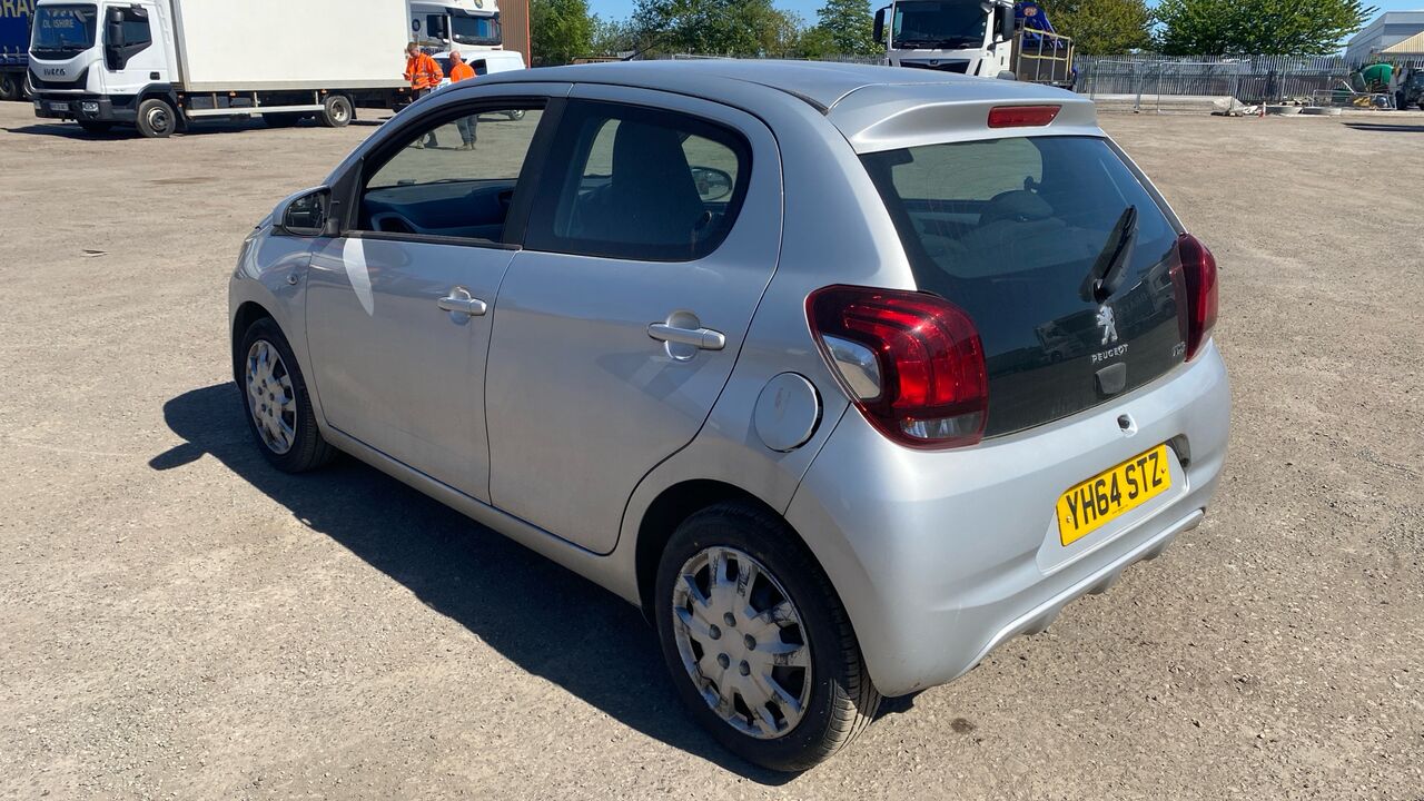 PEUGEOT 108 108 1.0 Active - Hatchback: foto 3 PEUGEOT 108 108 1.0 Active - Hatchback: foto 3
