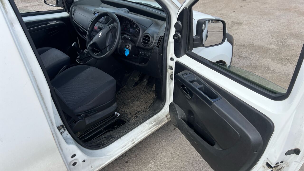 PEUGEOT BIPPER 1.3 HDi 80 Professional - Furgoneta pequeña: foto 5 PEUGEOT BIPPER 1.3 HDi 80 Professional - Furgoneta pequeña: foto 5