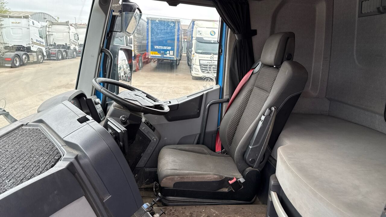 Volquete camión RENAULT C 420: foto 20 Volquete camión RENAULT C 420: foto 20