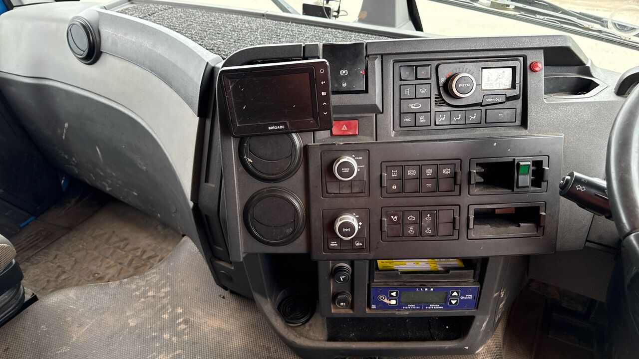 Volquete camión RENAULT C 420: foto 7 Volquete camión RENAULT C 420: foto 7