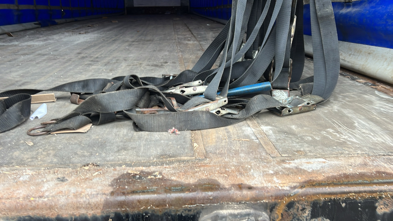 MONTRACON CURTAINSIDE - Remolque: foto 2 MONTRACON CURTAINSIDE - Remolque: foto 2