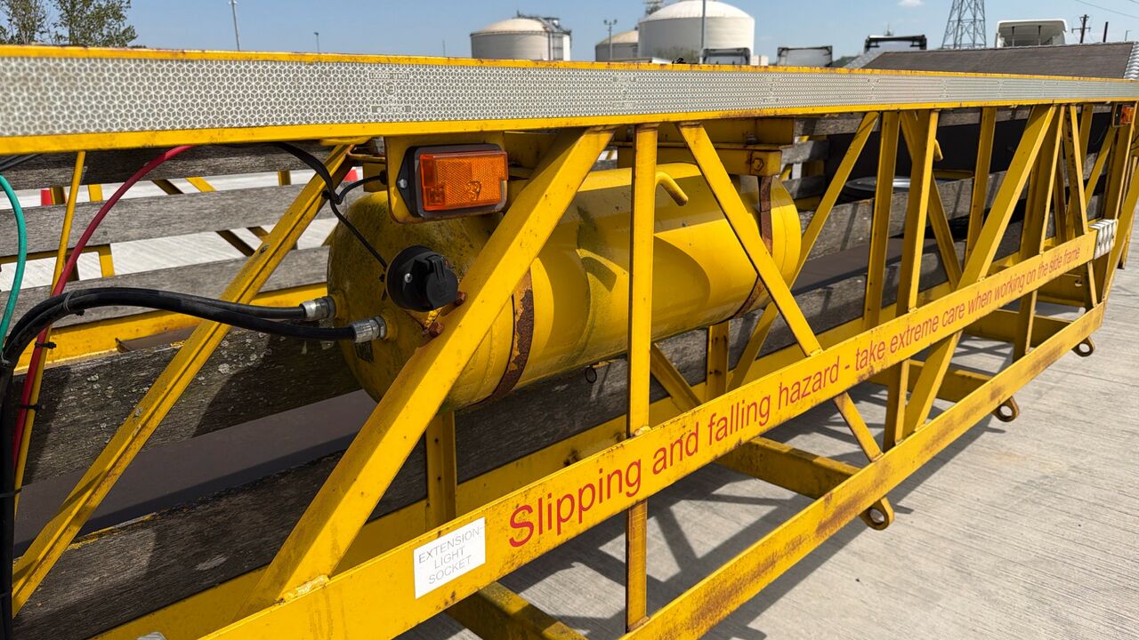 Remolque WHEELBASE AIRCRAFT CARRIER STEPFRAME: foto 11 Remolque WHEELBASE AIRCRAFT CARRIER STEPFRAME: foto 11