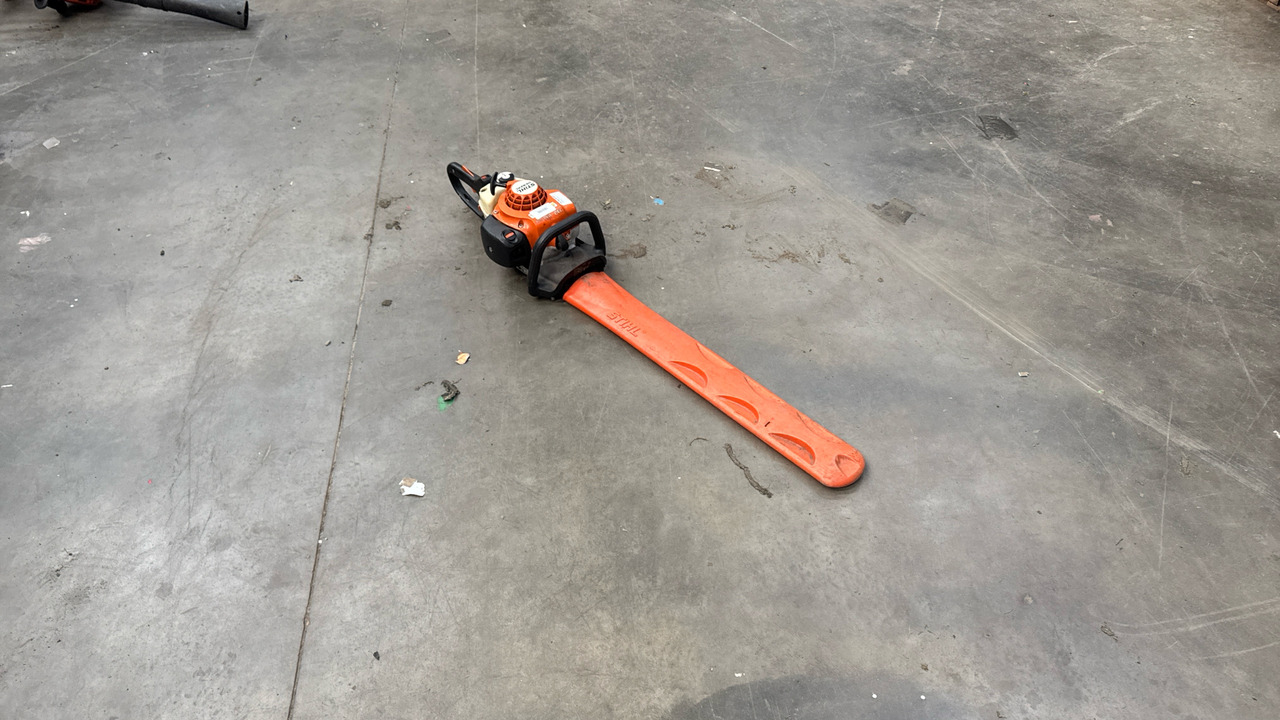 STIHL HS B2 RC HEDGE CUTTER - Equipo de construcción: foto 4 STIHL HS B2 RC HEDGE CUTTER - Equipo de construcción: foto 4