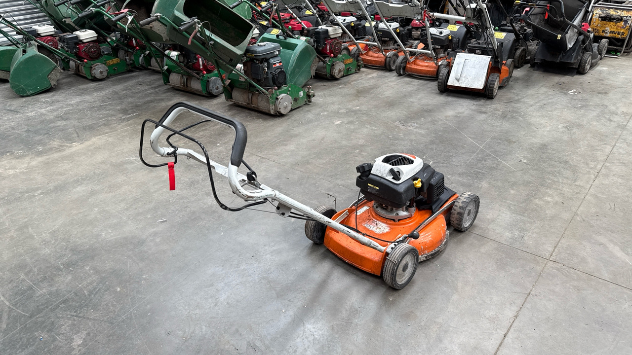 STIHL RM4 RTP - Cortacésped: foto 4 STIHL RM4 RTP - Cortacésped: foto 4