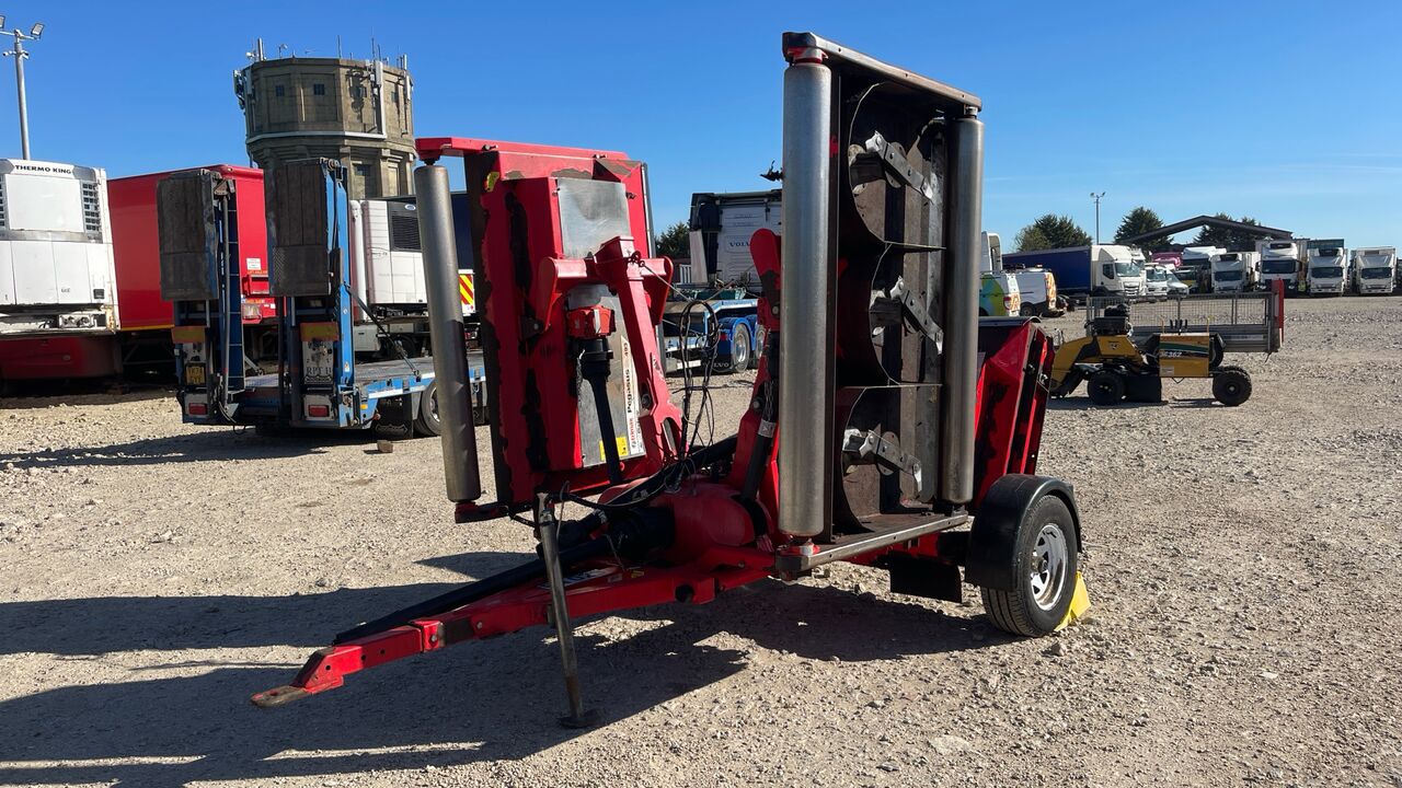 TRIMAX PEGASUS S4 - Equipo de construcción: foto 1 TRIMAX PEGASUS S4 - Equipo de construcción: foto 1