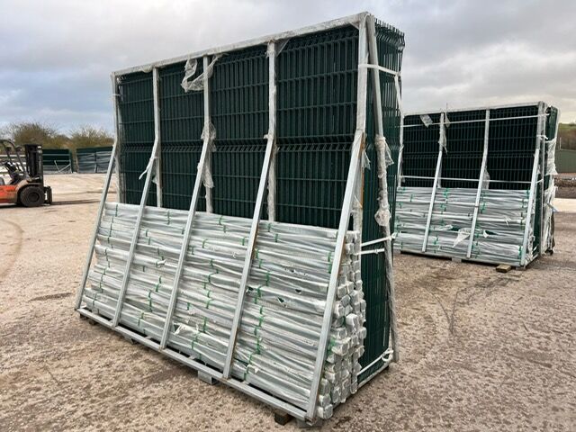 V-MESH FENCING 2.4M HIGH - Equipo de construcción: foto 3 V-MESH FENCING 2.4M HIGH - Equipo de construcción: foto 3