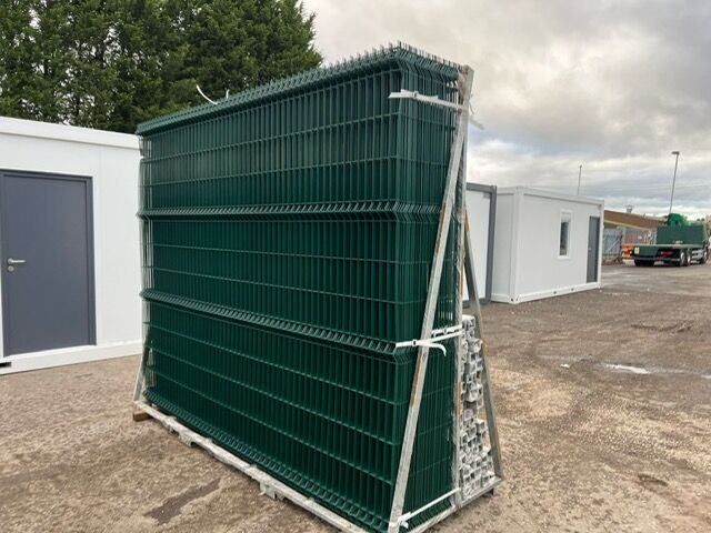 V-MESH FENCING 2.4M HIGH - Equipo de construcción: foto 1 V-MESH FENCING 2.4M HIGH - Equipo de construcción: foto 1