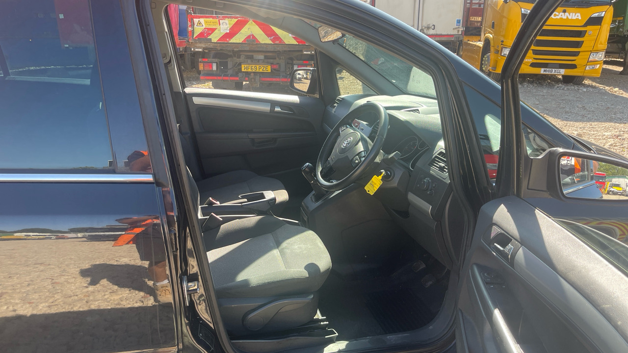 VAUXHALL ZAFIRA 1.7 CDTI - Coche: foto 5 VAUXHALL ZAFIRA 1.7 CDTI - Coche: foto 5