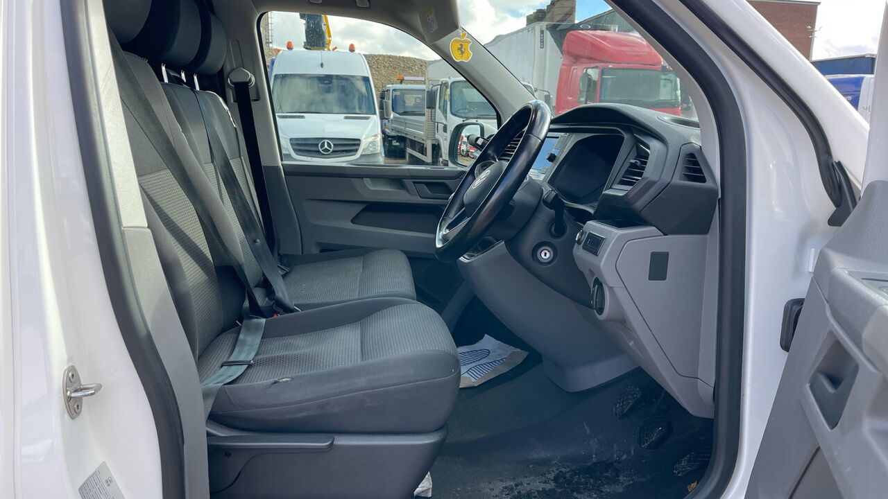 VOLKSWAGEN TRANSPORTER 28 2.0 TDI 110PS - Furgoneta pequeña: foto 5 VOLKSWAGEN TRANSPORTER 28 2.0 TDI 110PS - Furgoneta pequeña: foto 5
