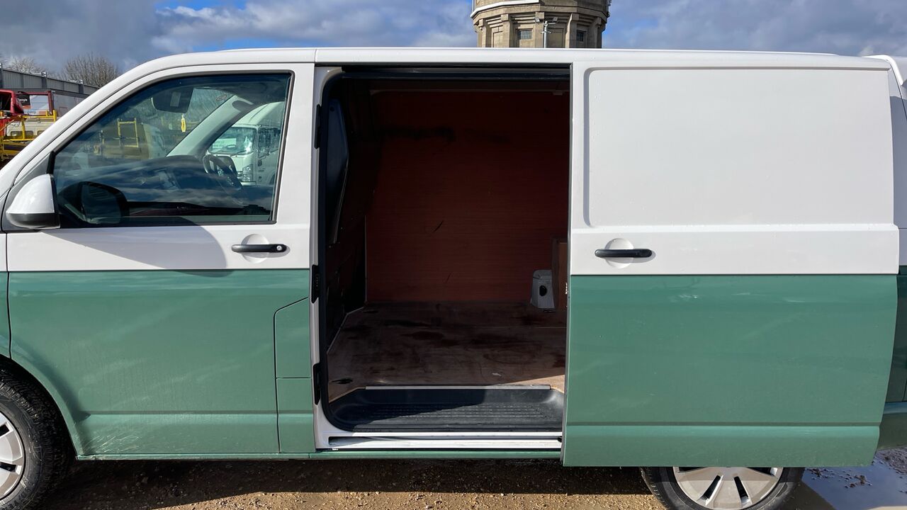 Furgoneta pequeña VOLKSWAGEN TRANSPORTER 28 2.0 TDI 110PS: foto 14