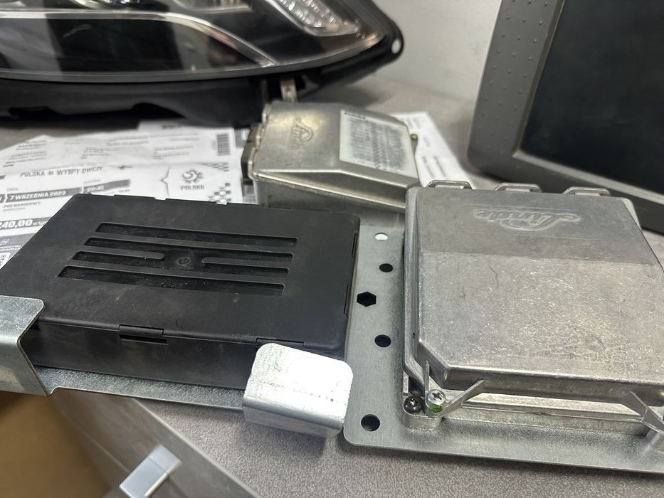 Moduł komputer Linde Claas Jaguar - Piezas de recambio para Maquinaria agrícola: foto 3 Moduł komputer Linde Claas Jaguar - Piezas de recambio para Maquinaria agrícola: foto 3