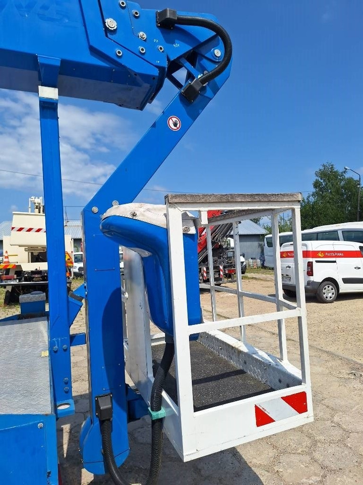 Camión con plataforma elevadora Bison TKA 30 KS: foto 8