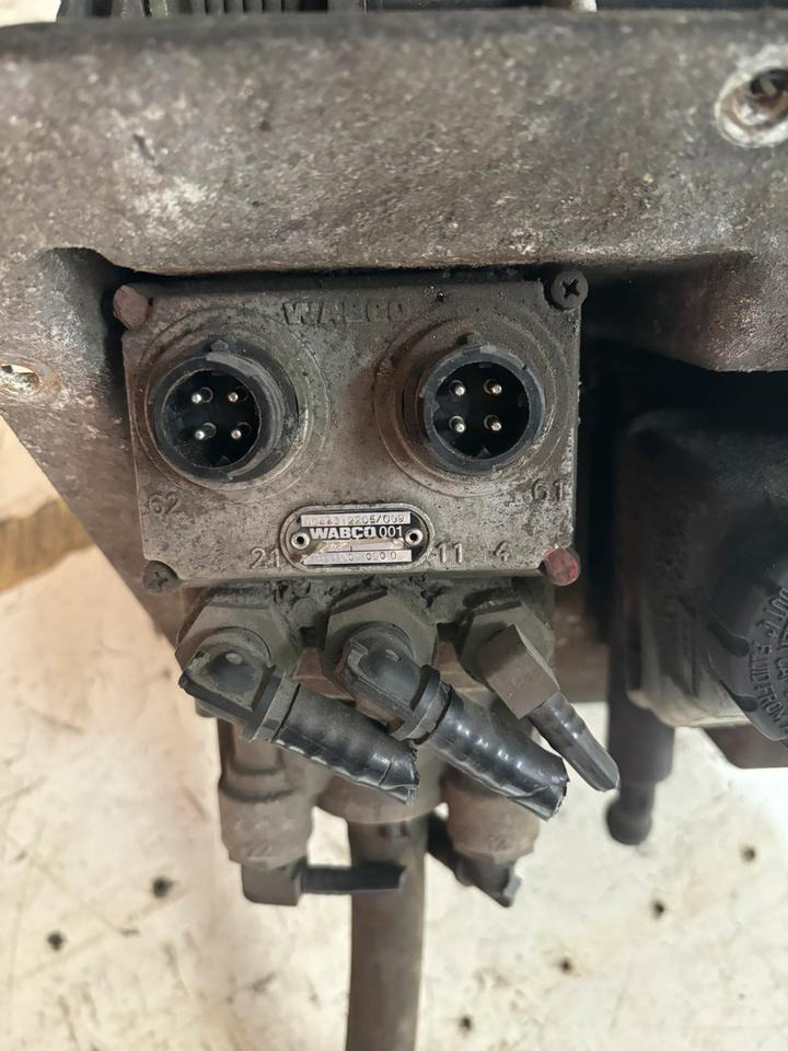 Atego Fußbremsventil Bremsventil A9702940001 WABCO 480001000 - Pedal para Camión: foto 3 Atego Fußbremsventil Bremsventil A9702940001 WABCO 480001000 - Pedal para Camión: foto 3
