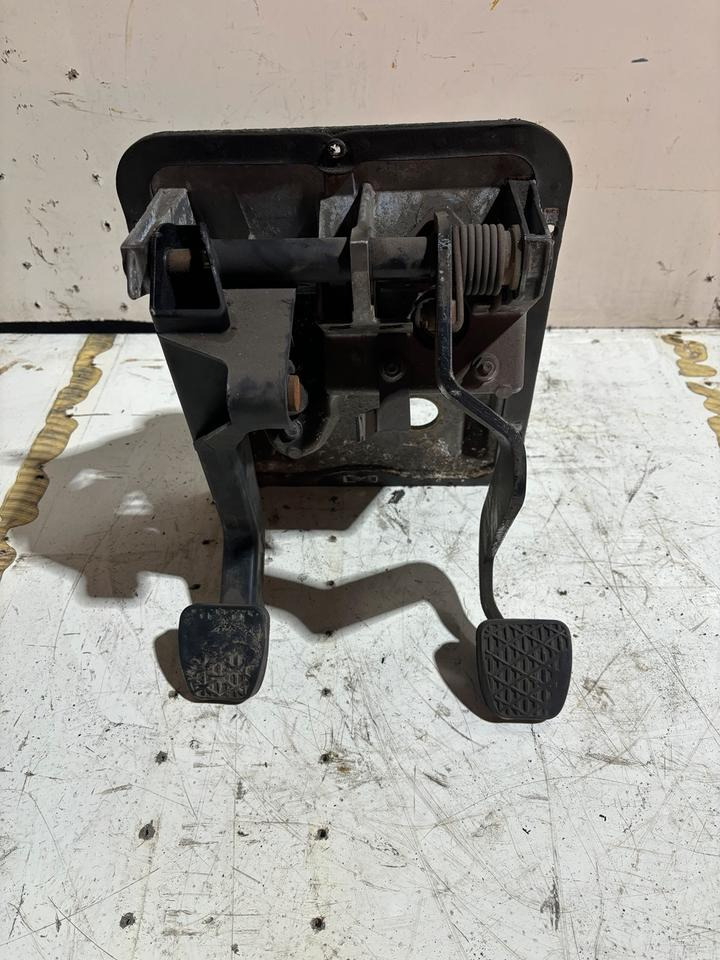 Atego Fußbremsventil Bremsventil A9702940001 WABCO 480001000 - Pedal para Camión: foto 2 Atego Fußbremsventil Bremsventil A9702940001 WABCO 480001000 - Pedal para Camión: foto 2