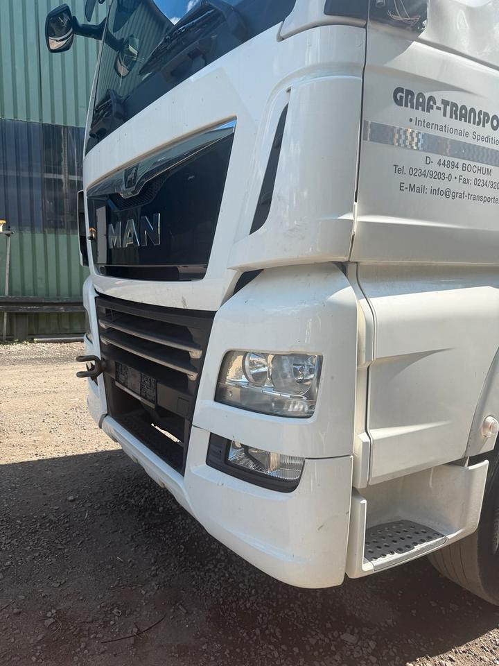 MAN TGX Frontpaket EU6 - Carrocería y exterior para Camión: foto 3 MAN TGX Frontpaket EU6 - Carrocería y exterior para Camión: foto 3