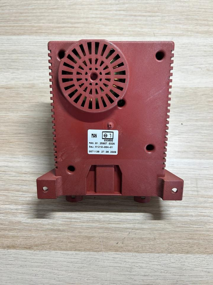 MAN Travo Transformator Konverter Spannungswandler 81.25907.0326 - Unidad de control para Camión: foto 2 MAN Travo Transformator Konverter Spannungswandler 81.25907.0326 - Unidad de control para Camión: foto 2