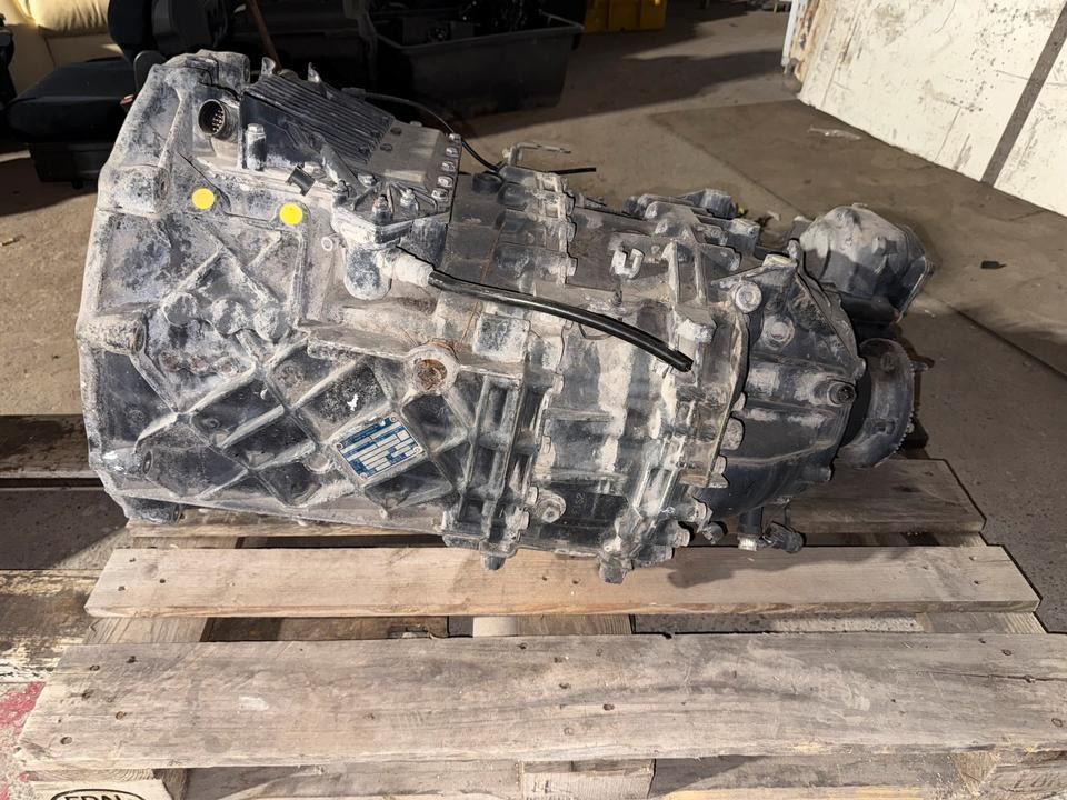 MAN ZF ASTRONIC 12 AS 2130 TD + Doppel Nebenantrieb - Caja de cambios para Camión: foto 5 MAN ZF ASTRONIC 12 AS 2130 TD + Doppel Nebenantrieb - Caja de cambios para Camión: foto 5