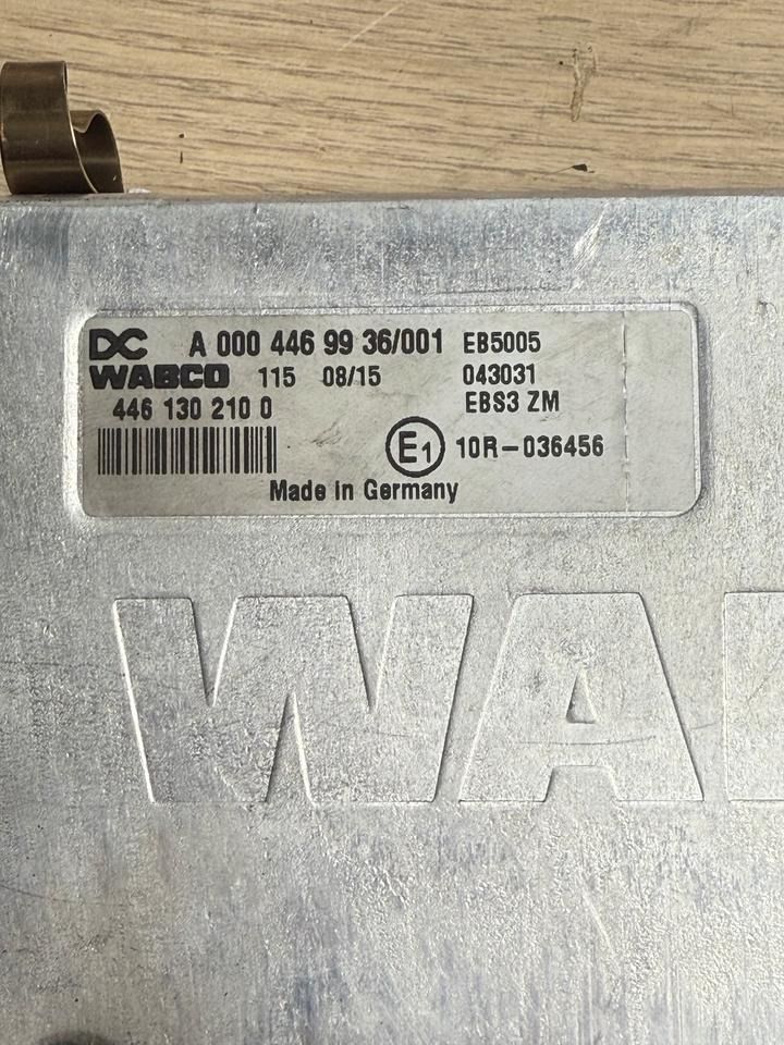 Mercedes Actros MP4 WABCO EBS3 ZM Steuergerät A0004469935 - Unidad de control para Camión: foto 3 Mercedes Actros MP4 WABCO EBS3 ZM Steuergerät A0004469935 - Unidad de control para Camión: foto 3
