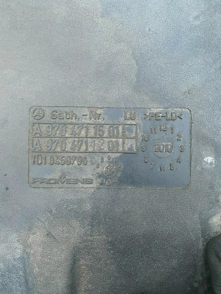 Mercedes Atego Tank Tankbehälter A 9704711501, A9704711201 - Depósito de combustible para Camión: foto 4 Mercedes Atego Tank Tankbehälter A 9704711501, A9704711201 - Depósito de combustible para Camión: foto 4