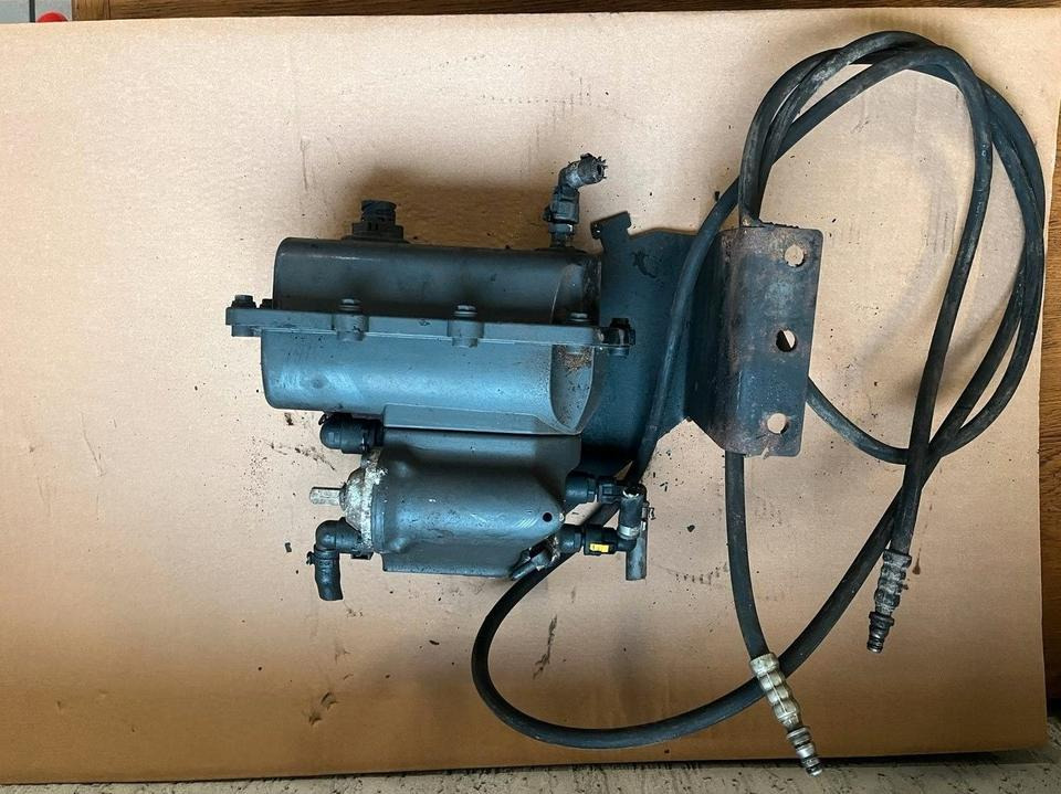 Mercedes-Benz Actros Atego EU4 EU5 AdBlue Pumpe A0001400578 - Bomba de combustible para Camión: foto 4 Mercedes-Benz Actros Atego EU4 EU5 AdBlue Pumpe A0001400578 - Bomba de combustible para Camión: foto 4