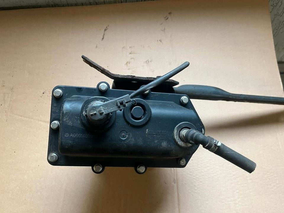 Mercedes-Benz Actros Atego EU4 EU5 AdBlue Pumpe A0001400978 - Bomba de combustible para Camión: foto 3 Mercedes-Benz Actros Atego EU4 EU5 AdBlue Pumpe A0001400978 - Bomba de combustible para Camión: foto 3