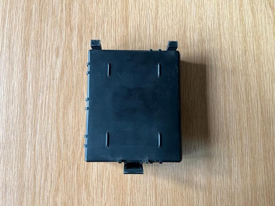 Mercedes Continental Central Gateway Steuergerät A 000 446 14 27 - Unidad de control para Camión: foto 3 Mercedes Continental Central Gateway Steuergerät A 000 446 14 27 - Unidad de control para Camión: foto 3