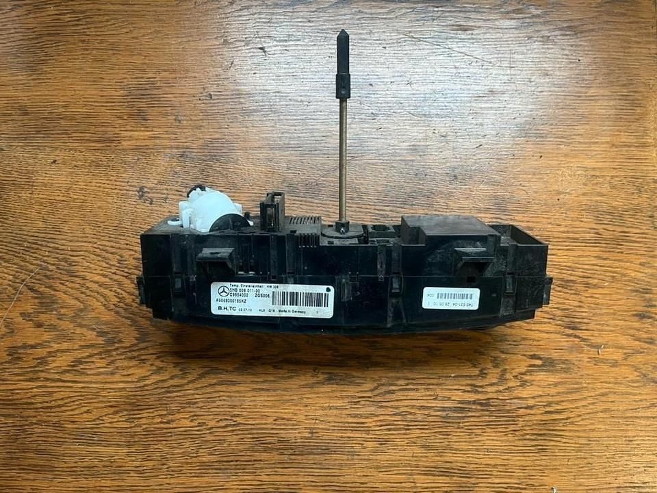 Mercedes Sprinter Klimabedienteil Klima Heizung A9068300185 - Calefacción/ Ventilación para Camión: foto 3 Mercedes Sprinter Klimabedienteil Klima Heizung A9068300185 - Calefacción/ Ventilación para Camión: foto 3