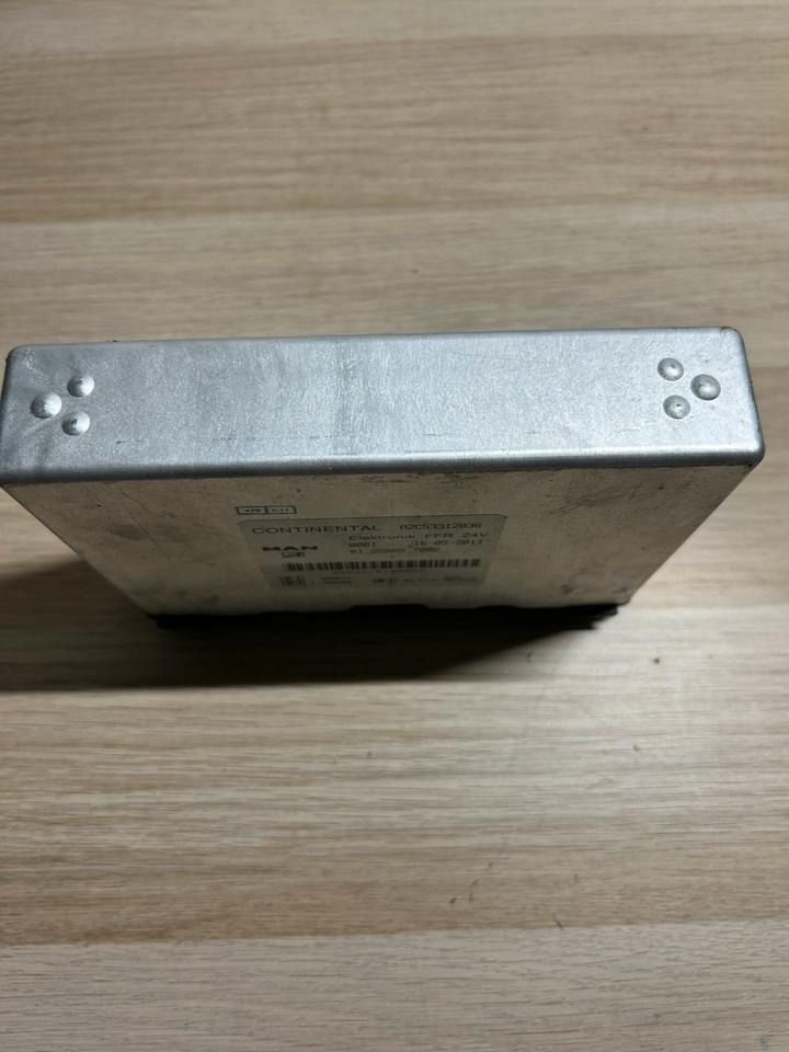 MAN Elektronik FFR Steuergerät 81.25805.7086 - Piezas de recambio: foto 5 MAN Elektronik FFR Steuergerät 81.25805.7086 - Piezas de recambio: foto 5