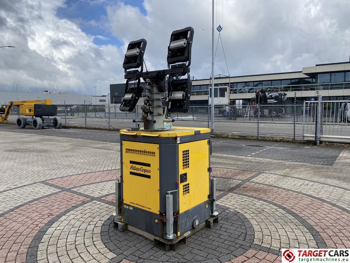 ATLAS COPCO QLB60 TOWER LIGHT 4x320W LED W/GENERATOR 2016 4800HRS - Torre de iluminación: foto 2 ATLAS COPCO QLB60 TOWER LIGHT 4x320W LED W/GENERATOR 2016 4800HRS - Torre de iluminación: foto 2