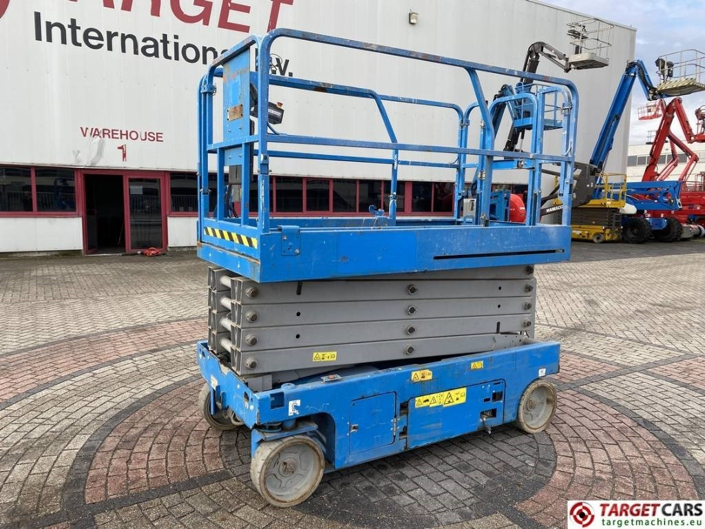 Genie GS-3246 Electric Scissor Work Lift 1175cm - Plataforma de tijeras: foto 1 Genie GS-3246 Electric Scissor Work Lift 1175cm - Plataforma de tijeras: foto 1