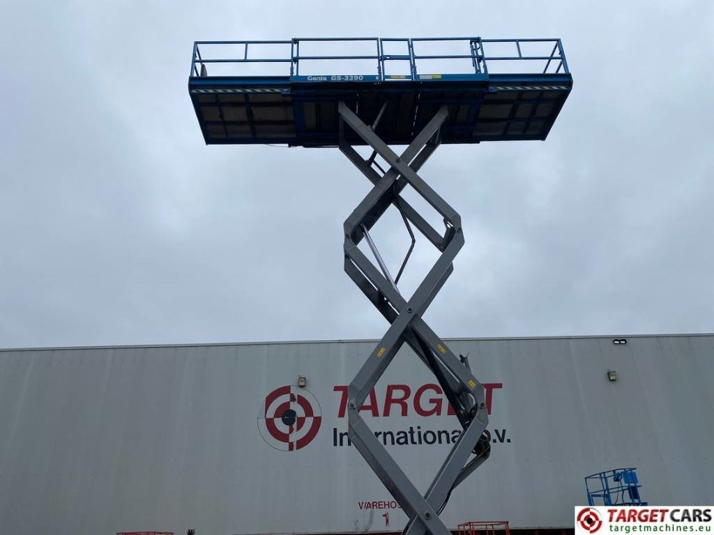 Plataforma de tijeras Genie GS-3390RT Diesel 4x4 Scissor Work Lift 1206cm: foto 20